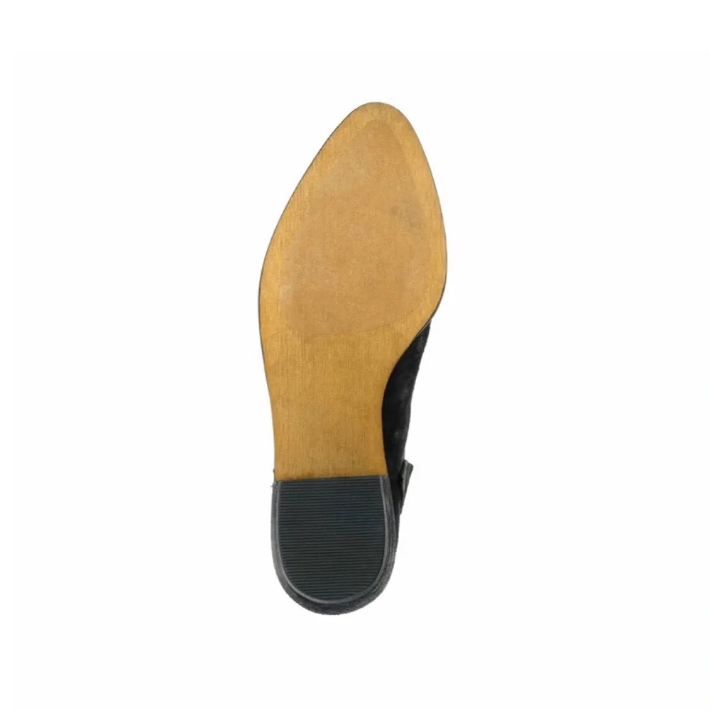 BAND OF GYPSIES • Rainier‎ Burnished Micro Cowsuede Booties - Black 8 $100